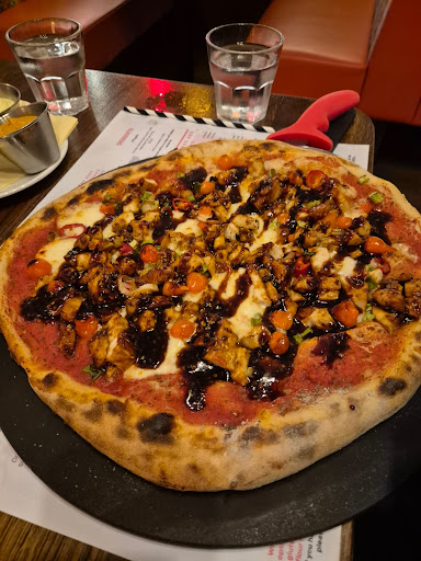 Photo of Tân Woodfired Pizza - 5 Palace St, Caernarfon LL55 1RR