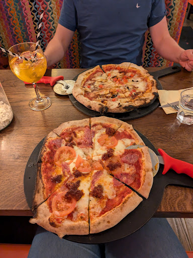 Photo of Tân Woodfired Pizza - 5 Palace St, Caernarfon LL55 1RR