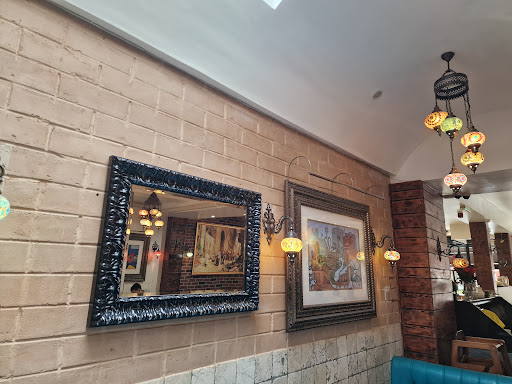 Photo of Saray Restaurant - 164-166 City Rd, Cardiff CF24 3JE