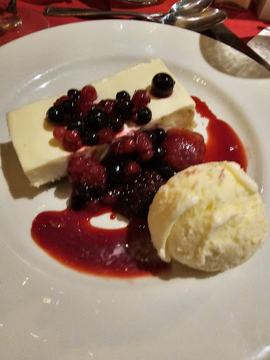 Photo of Boathouse - 14 Chesterton Rd, Cambridge CB4 3AX