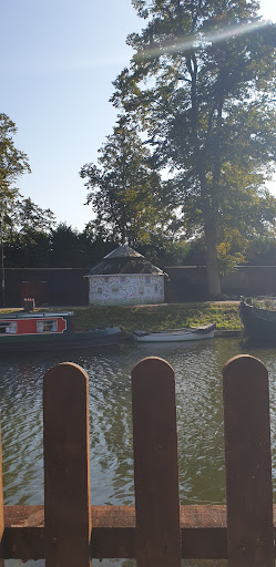 Photo of Boathouse - 14 Chesterton Rd, Cambridge CB4 3AX