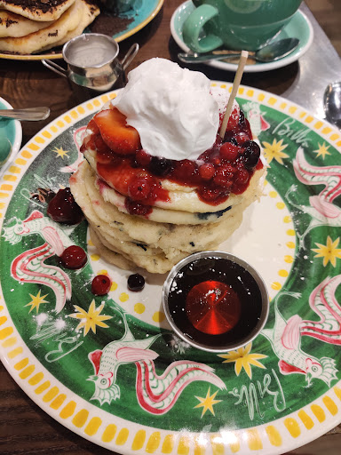 Photo of Bill's Cambridge Restaurant - 34-35 Green St, Cambridge CB2 3JX