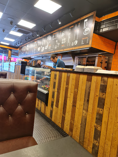 Photo of Le Damas - 277a High St, Slough SL1 1BN