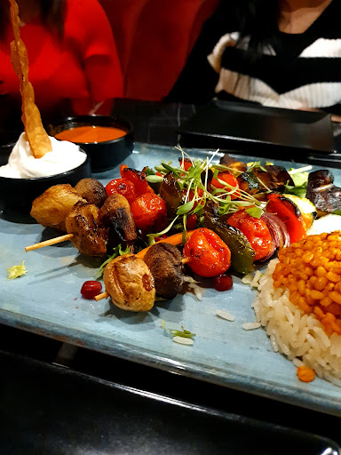 Photo of Lara's Turkish Restaurant (Yaprak Chalfont St Peter) - 137 High St, Chalfont St Peter, Gerrards Cross SL9 9QL
