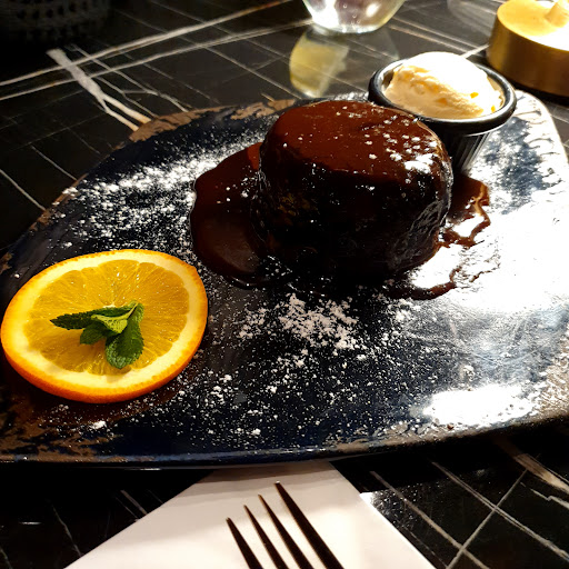 Photo of Lara's Turkish Restaurant (Yaprak Chalfont St Peter) - 137 High St, Chalfont St Peter, Gerrards Cross SL9 9QL