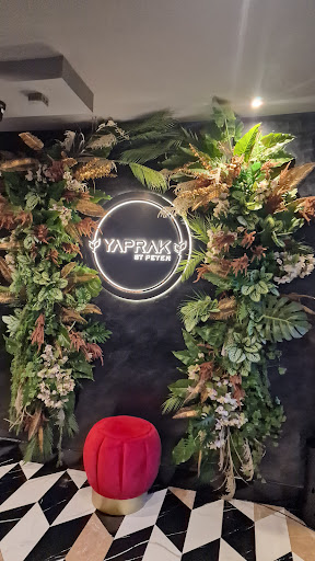 Photo of Lara's Turkish Restaurant (Yaprak Chalfont St Peter) - 137 High St, Chalfont St Peter, Gerrards Cross SL9 9QL