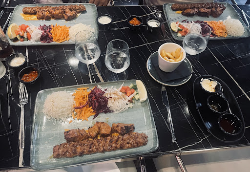 Photo of Lara's Turkish Restaurant (Yaprak Chalfont St Peter) - 137 High St, Chalfont St Peter, Gerrards Cross SL9 9QL