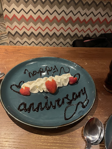 Photo of Harvester Redgrove Cheltenham - Hatherley Ln, Cheltenham GL51 6TA