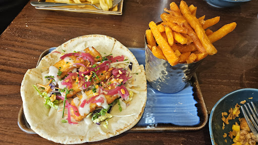 Photo of Harvester Redgrove Cheltenham - Hatherley Ln, Cheltenham GL51 6TA