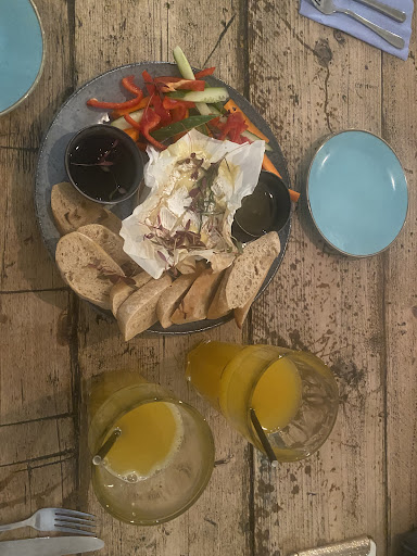 Photo of Igloo Restaurant - Cirencester - 37 Castle St, Cirencester GL7 1QD