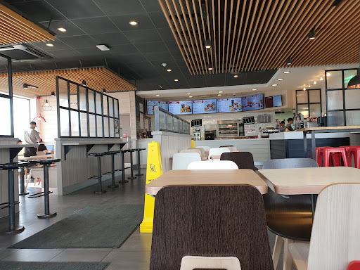 Photo of KFC Clacton - Brook Retail Park - Brook Retail Park, London Rd, Clacton-on-Sea CO15 3TP