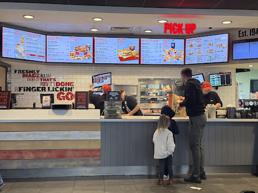 Photo of KFC Clacton - Brook Retail Park - Brook Retail Park, London Rd, Clacton-on-Sea CO15 3TP