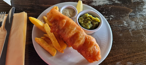 Photo of The Moon & Sixpence - 15 The Beach, Clevedon BS21 7QU