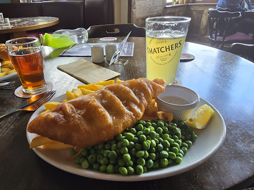 Photo of The Moon & Sixpence - 15 The Beach, Clevedon BS21 7QU