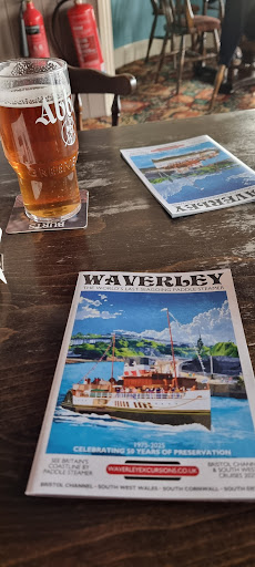 Photo of The Moon & Sixpence - 15 The Beach, Clevedon BS21 7QU