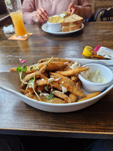 Photo of The Moon & Sixpence - 15 The Beach, Clevedon BS21 7QU