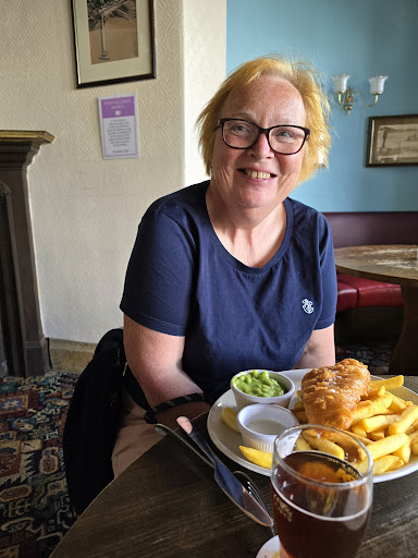 Photo of The Moon & Sixpence - 15 The Beach, Clevedon BS21 7QU