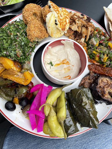 Photo of Friends Cafe and restaurant - 1 Queen St, Oxford OX1 1EP