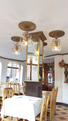 Photo of Al-Shami - 25 Walton Cres, Oxford OX1 2JG