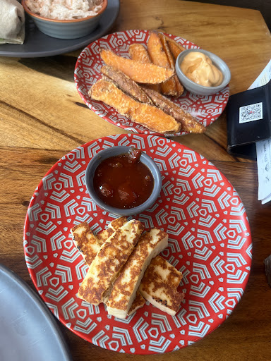 Photo of Nando's Crewe - Grand Junction Retail Park, 114-116 Earle St, Cheshire, Crewe CW1 2AQ