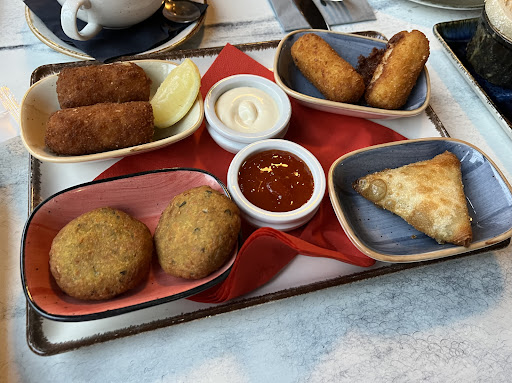 Photo of Zeytin Mediterranean Restaurant - 22 Bridge St, Warrington WA1 2QW