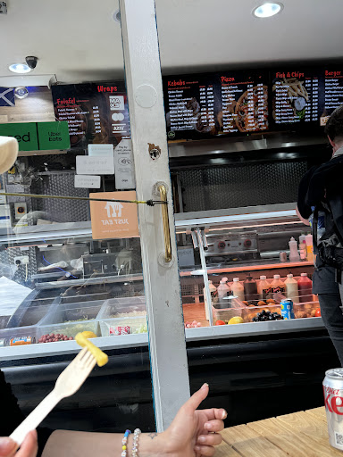 Photo of Bobby's Kebab House - 21 Candlemaker Row, Edinburgh EH1 2QG