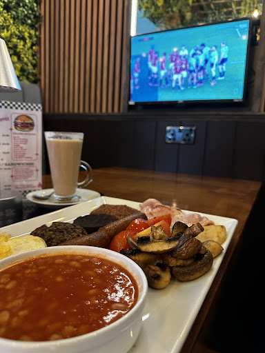 Photo of Cheeky'z Bar & Grill - 33a Polton St, Bonnyrigg EH19 3HB