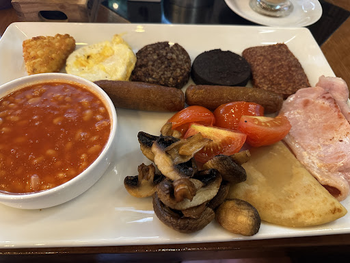 Photo of Cheeky'z Bar & Grill - 33a Polton St, Bonnyrigg EH19 3HB