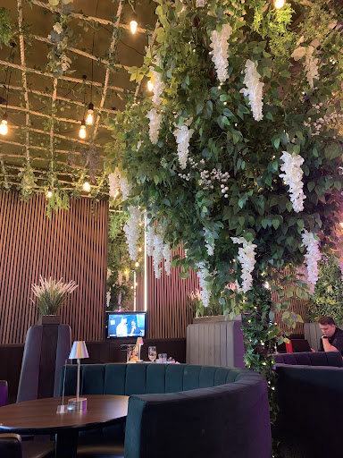 Photo of Cheeky'z Bar & Grill - 33a Polton St, Bonnyrigg EH19 3HB