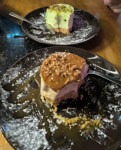 Photo of Cheeky'z Bar & Grill - 33a Polton St, Bonnyrigg EH19 3HB