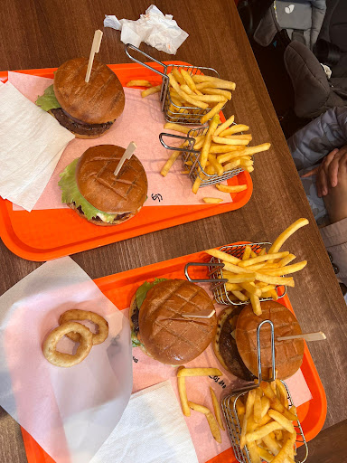 Photo of FOODYZ Kebabs Burgers Pizza Shakes Dessert (Halal) - 1 Sacheverel St, Derby DE1 2JR