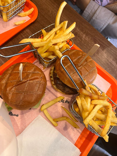 Photo of FOODYZ Kebabs Burgers Pizza Shakes Dessert (Halal) - 1 Sacheverel St, Derby DE1 2JR