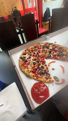 Photo of Top UKs Fried Chicken Pizza - 220 Wolverhampton St, Dudley DY1 1EF