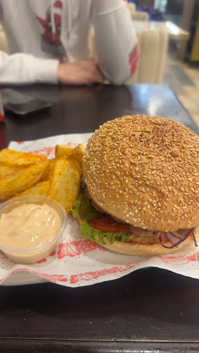 Photo of Saorma Cu De Toate Burnt Oak - 121 Burnt Oak Broadway, Burnt Oak, Edgware HA8 5EN