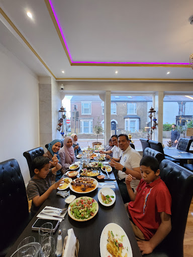 Photo of Samaan Restaurant - 74 Mill Rd, Petersfield, Cambridge CB1 2AS