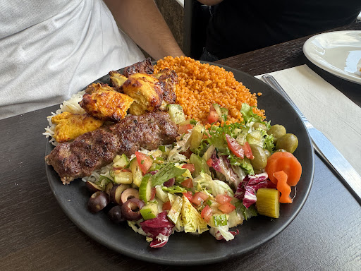 Photo of Samaan Restaurant - 74 Mill Rd, Petersfield, Cambridge CB1 2AS