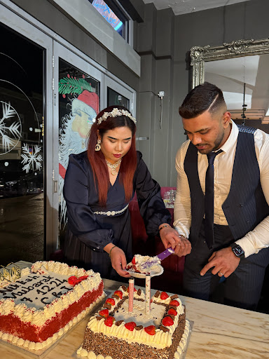 Photo of Efezade Mezze - 12-14 The Broadway, Debden, Loughton IG10 3ST