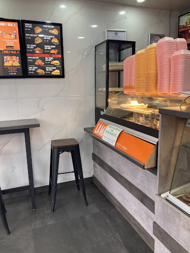 Photo of La Mama - 167 Evington Rd, Leicester LE2 1QL