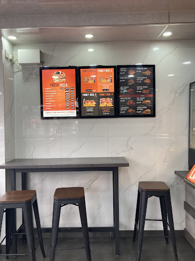 Photo of La Mama - 167 Evington Rd, Leicester LE2 1QL