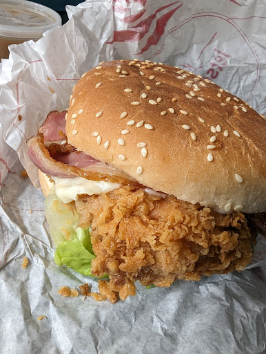 Photo of Mojo's Chicken & Pizza - 6 Lutterworth Rd, Aylestone, Leicester LE2 8PE