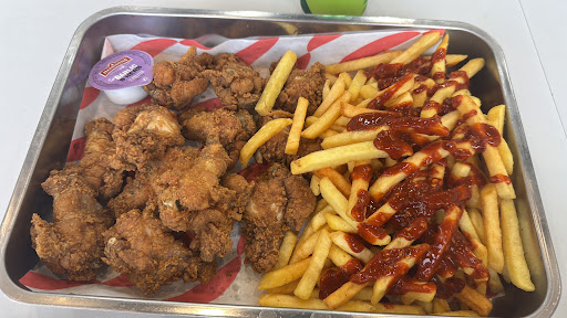 Photo of Mojo's Chicken & Pizza - 6 Lutterworth Rd, Aylestone, Leicester LE2 8PE