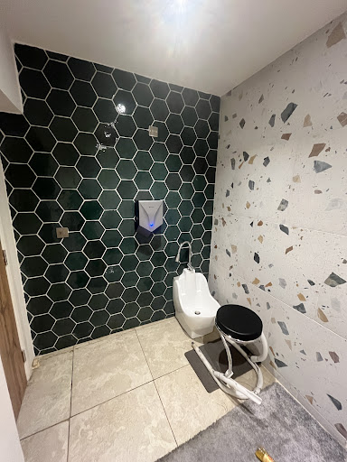 Photo of Manjaros Restaurant Leicester - 94A London Rd, Leicester LE2 0QS