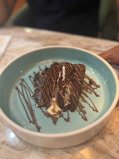 Photo of Manjaros Restaurant Leicester - 94A London Rd, Leicester LE2 0QS