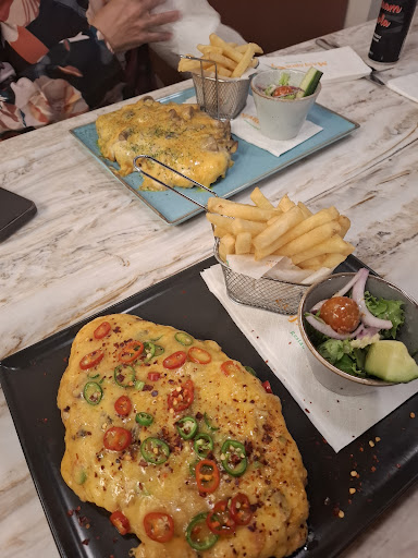 Photo of Manjaros Restaurant Leicester - 94A London Rd, Leicester LE2 0QS