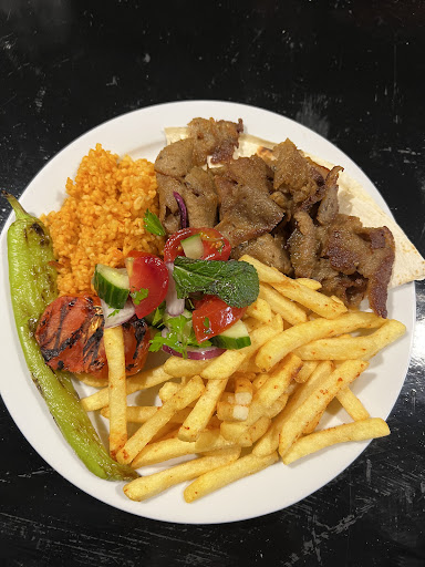 Photo of Silvan’s Food Truck - Fore St, Taunton TA1 1JQ
