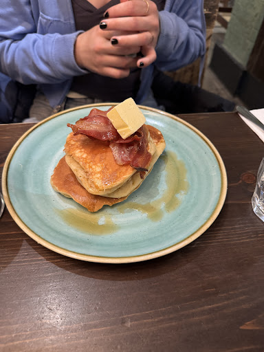 Photo of Bill's Farnham Restaurant - 6-7 Castle St, Farnham GU9 7HR