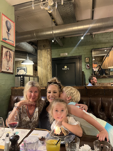 Photo of Bill's Farnham Restaurant - 6-7 Castle St, Farnham GU9 7HR