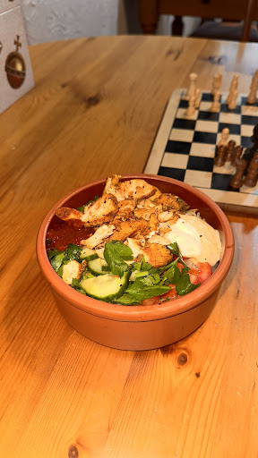 Photo of Yellow Stone (Shepperton) - 47 High St, Shepperton TW17 9AA