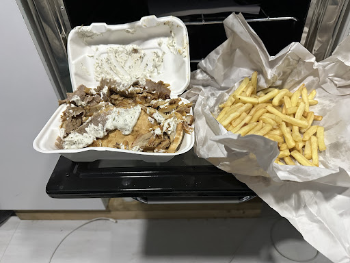 Photo of GOLDEN KEBAB HOUSE - 12 Queens Rd, North Camp, Farnborough GU14 6DN