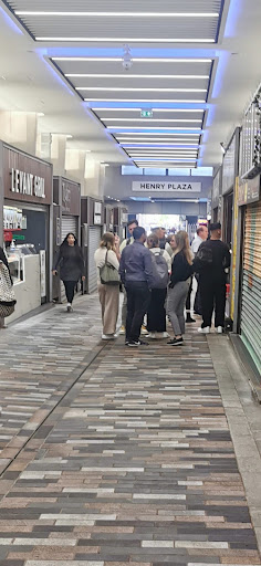 Photo of Yellow Stone Woking - Market walk Kiosk, 9 Market Walk, Woking GU21 6GH